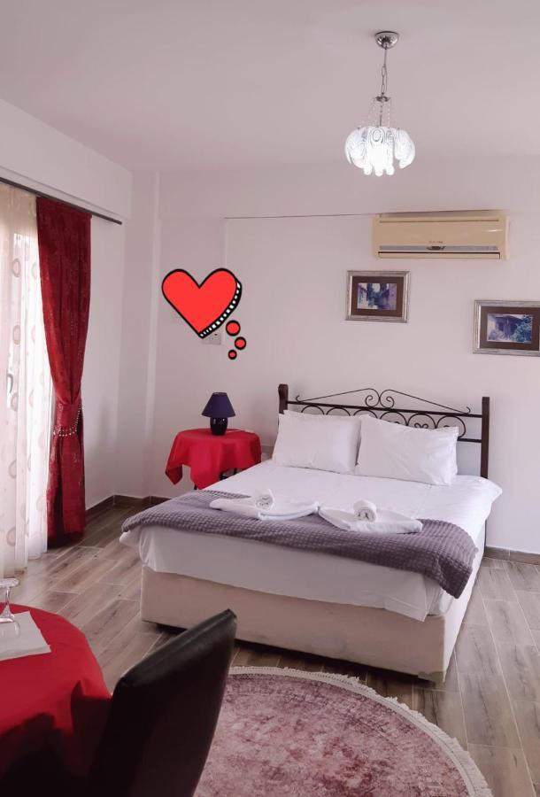 Malia Holiday Let Фамагуста Екстериор снимка