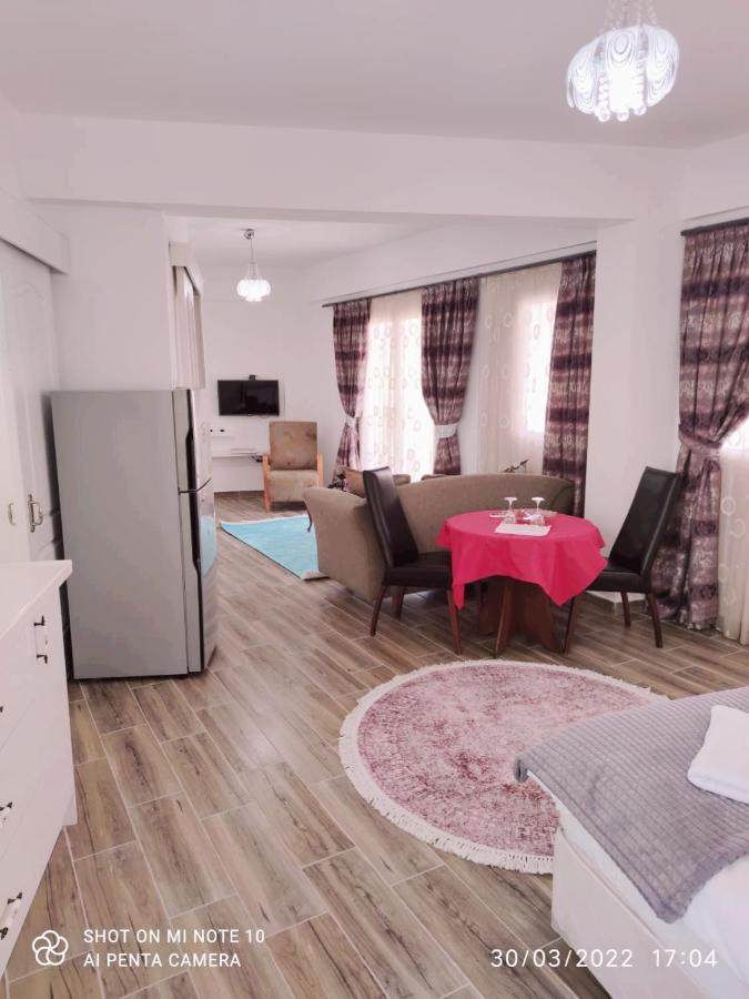 Malia Holiday Let Фамагуста Екстериор снимка